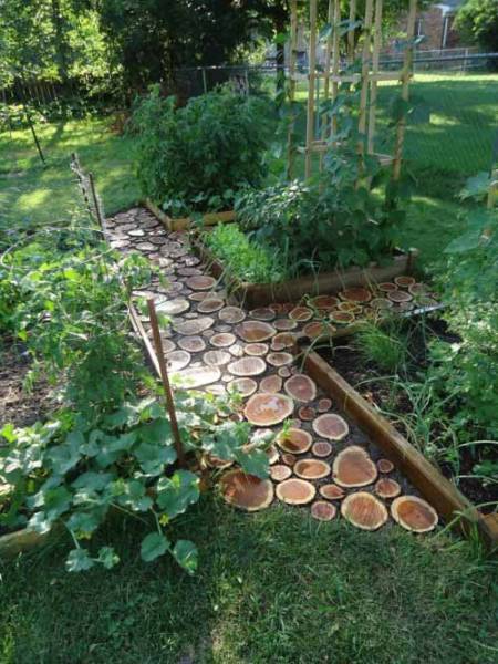 Awesome DIY Garden Pathway Ideas ♥