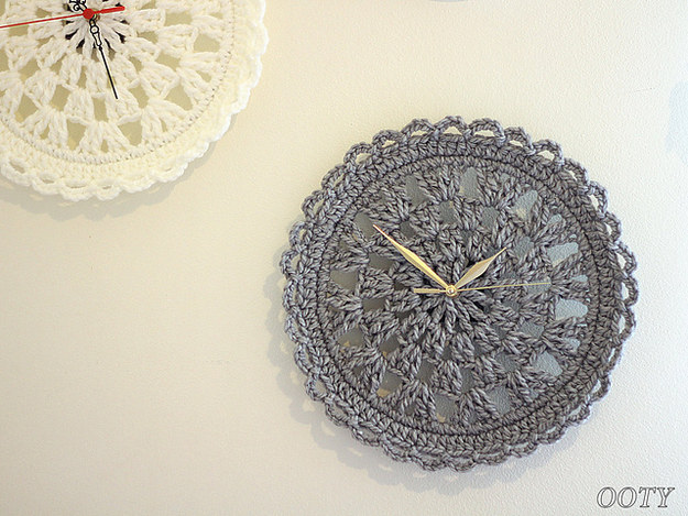 Crocheted Doily Clock to Make Your Wall Awesome Wonderful Crochet Ideas for this Winter