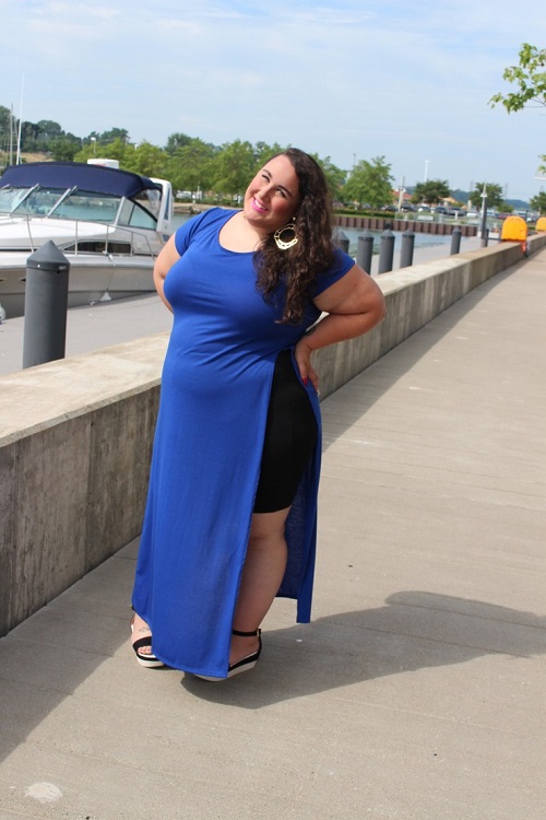 high-slit-maxi-tee Learn To Wear Maxi Dresses And Midis When You Are Plus Size