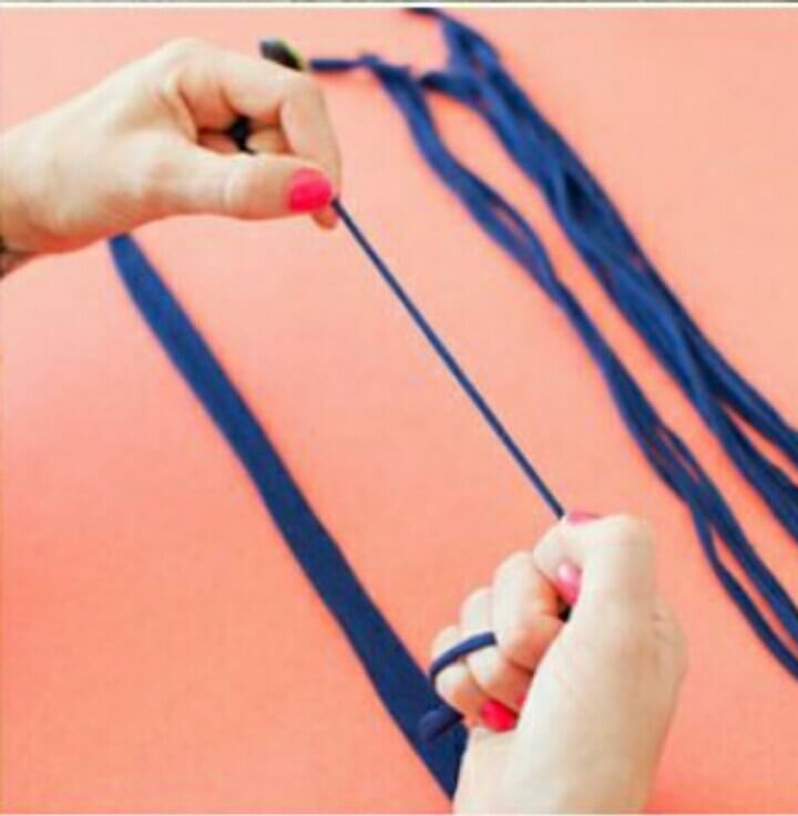  a fabric cutting Learn to Make Necklace 
