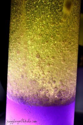 lava-lamp-Easy to Make Bubbly Lava Lamps