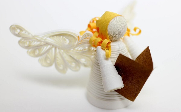 Christmas Ornaments : Learn To Make Quilling Angel
