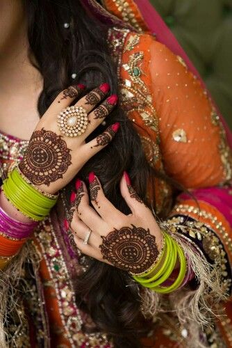 bridal-mehndi-designs-collection-2016-2017-for-wedding-brides-Outstanding Bridal Mehndi Designs For Your Wedding Day