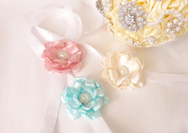 Bracelets-for-bridesmaids-k4craft-DIY: Bracelets for bridesmaids (Tutorial)