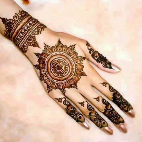 20 Trending & Beautiful Henna Mehndi Designs • K4 Craft