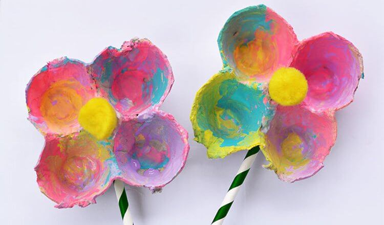 Egg crates magic wand for Mother's Day crafts for kids Mother’s Day Craft Ideas for Kids