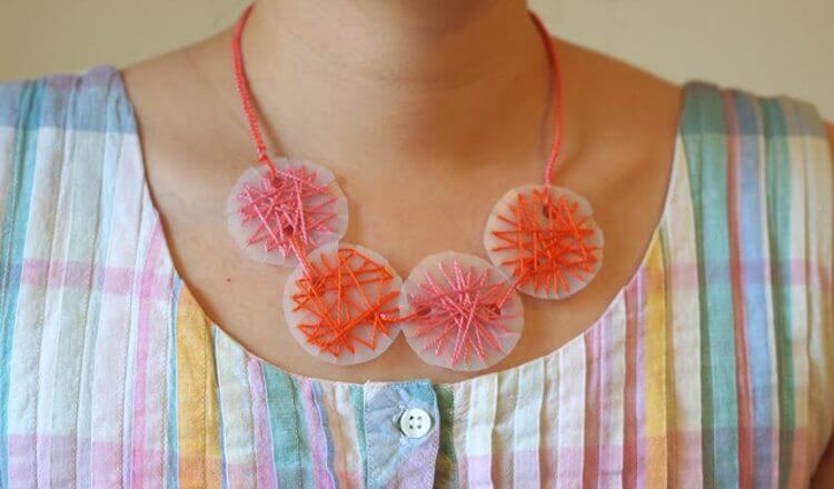 DIY necklace Mother’s Day Craft Ideas for Kids Mother’s Day Craft Ideas for Kids