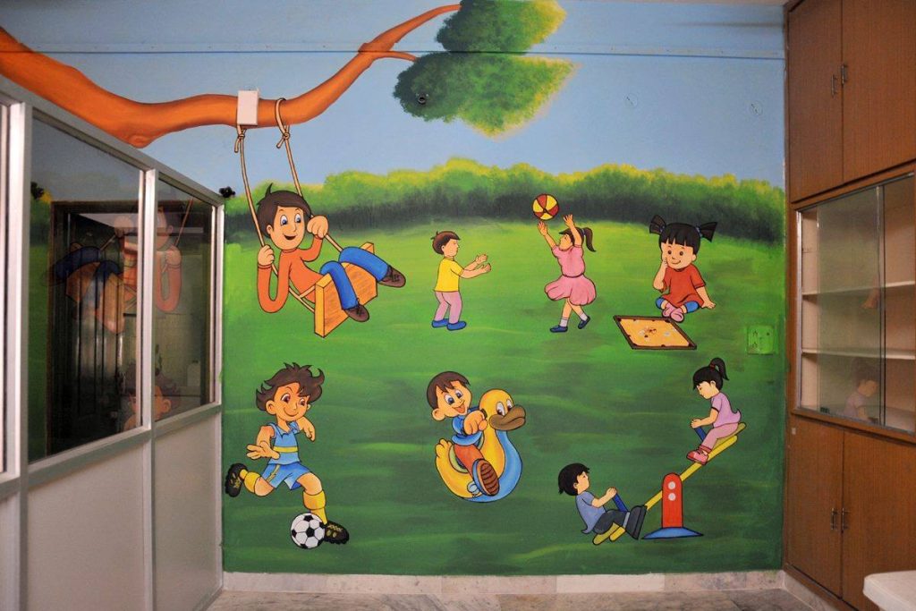 Outdoor wall painting ideas Play School Wall Paintings to Decorate Walls
