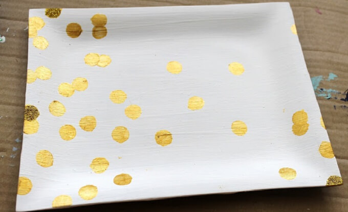 Gold Flakes DIY Serving Tray Ideas