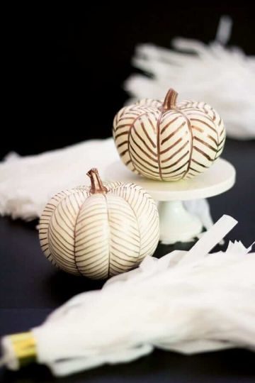 Beautiful white and gold patterned pumpkin craft idea